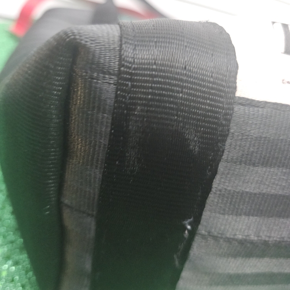 Harveys Autopia Tote in Black and Red - Picture 7 of 9